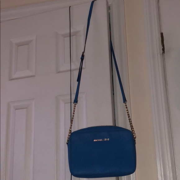 Michael Kors Crossbody Bag - Picture 2 of 5